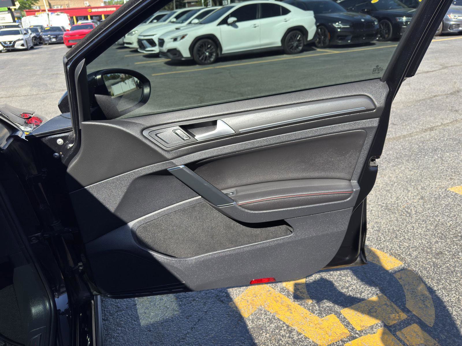 Used 2019 Volkswagen GTI S FWD image 33