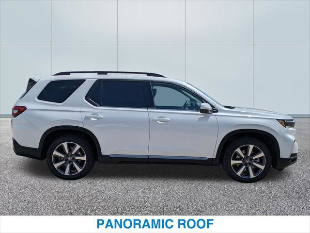 Certified 2025 Honda Pilot Touring image 6