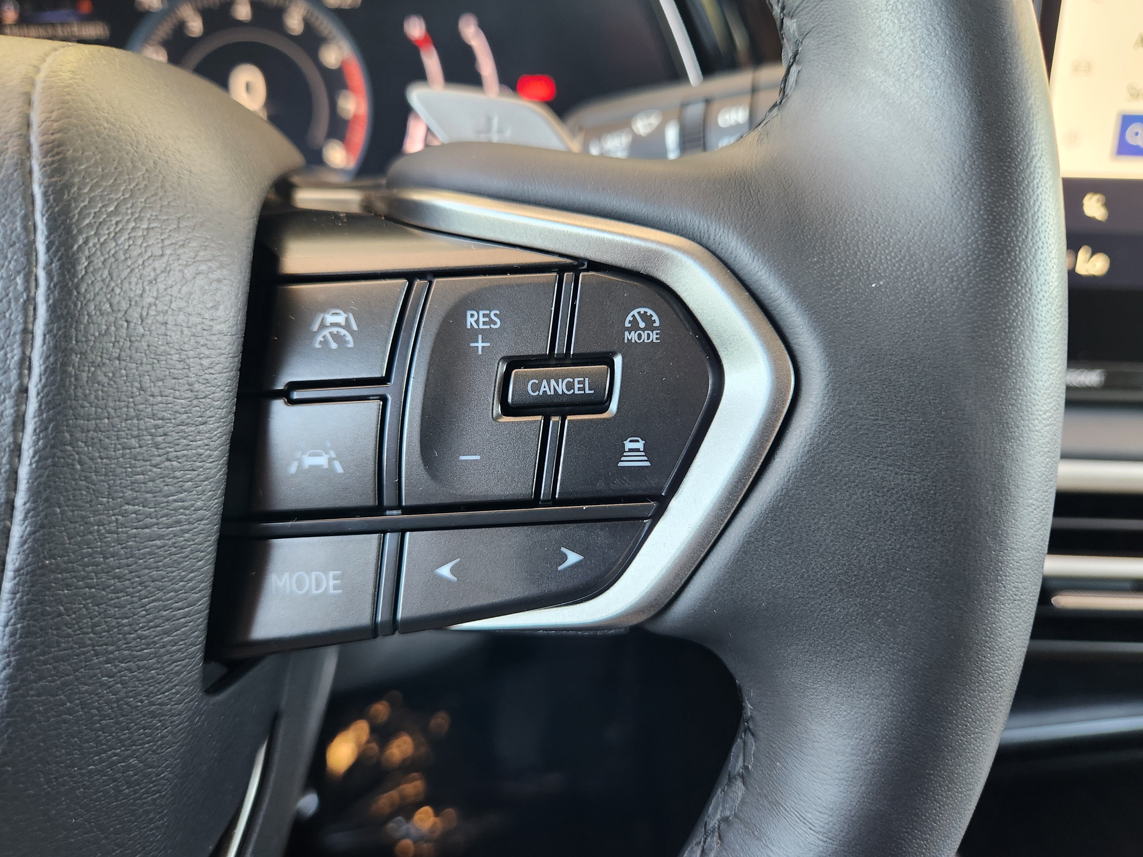 Used 2024 Lexus RX 350 FWD w/ Technology Package image 29