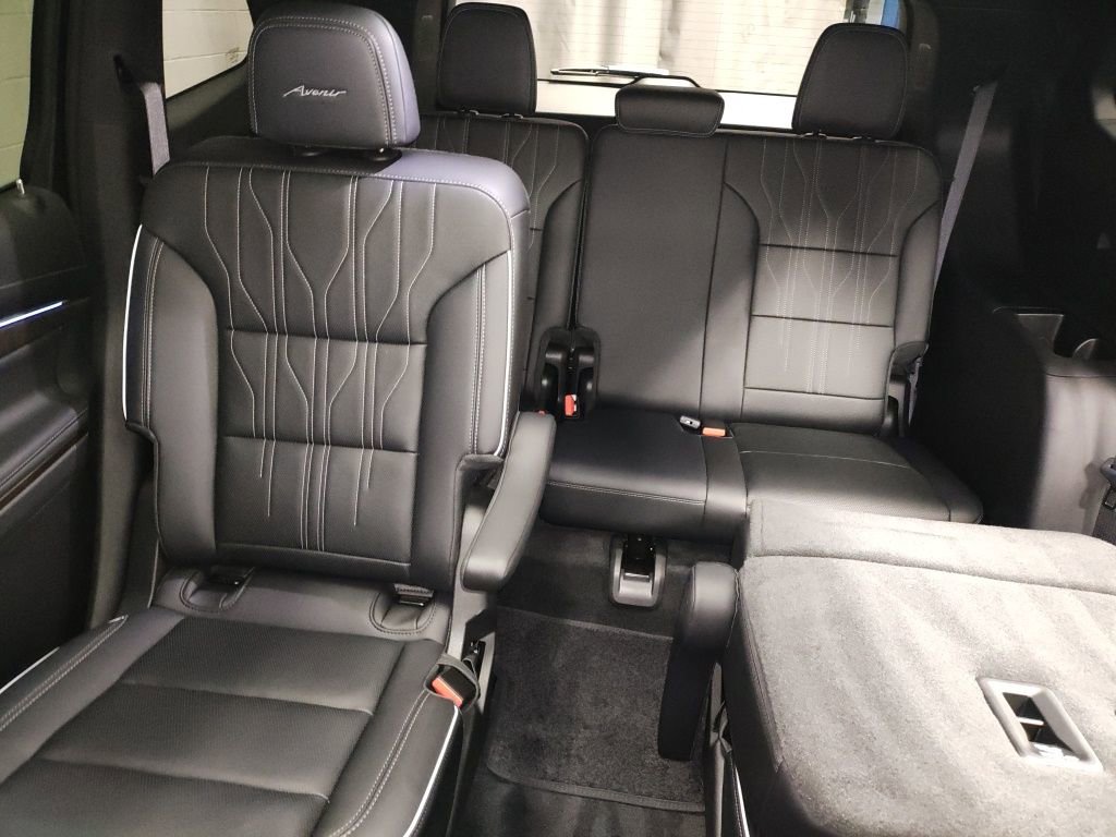 Certified 2025 Buick Enclave Avenir w/ Trailering Package, 5000 lbs. image 30