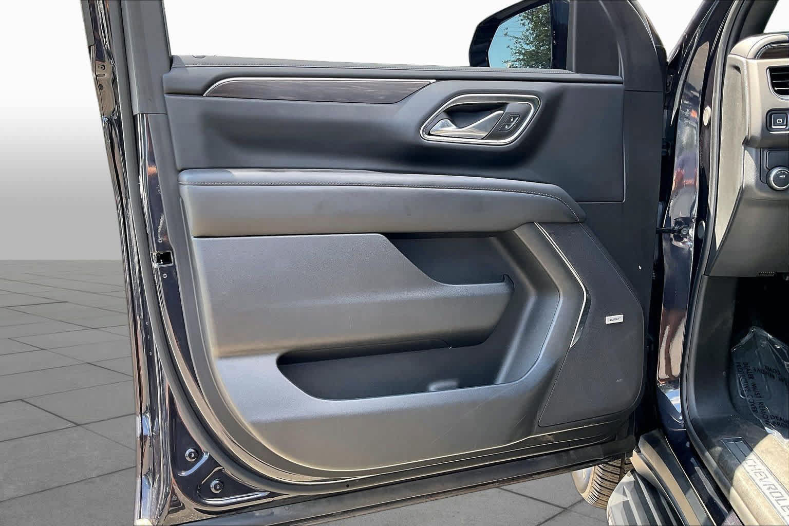 Certified 2024 Chevrolet Tahoe LT w/ LT Signature Package RWD image 22