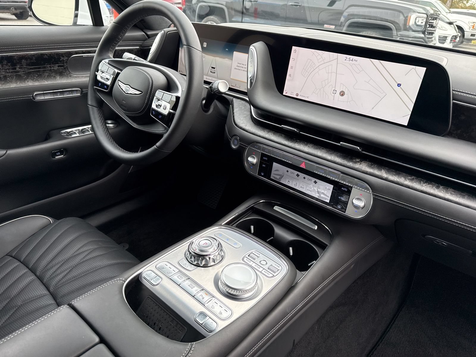 Used 2025 Genesis G90 3.5T AWD/4WD image 22