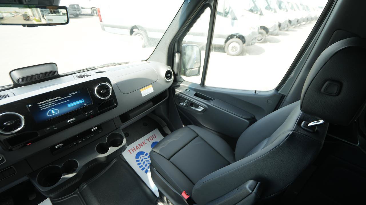 New 2026 Mercedes-Benz Sprinter 2500 image 17