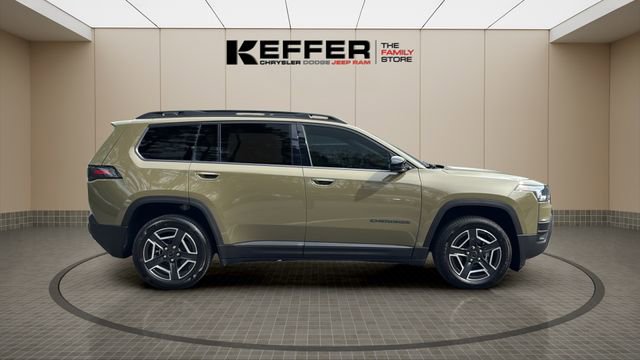 New 2026 Jeep Cherokee Laredo image 6