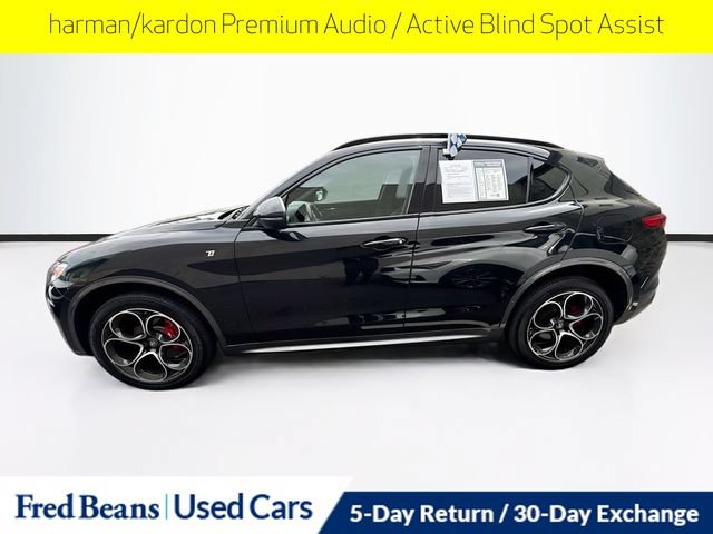 Used 2023 Alfa Romeo Stelvio Ti AWD/4WD image 7