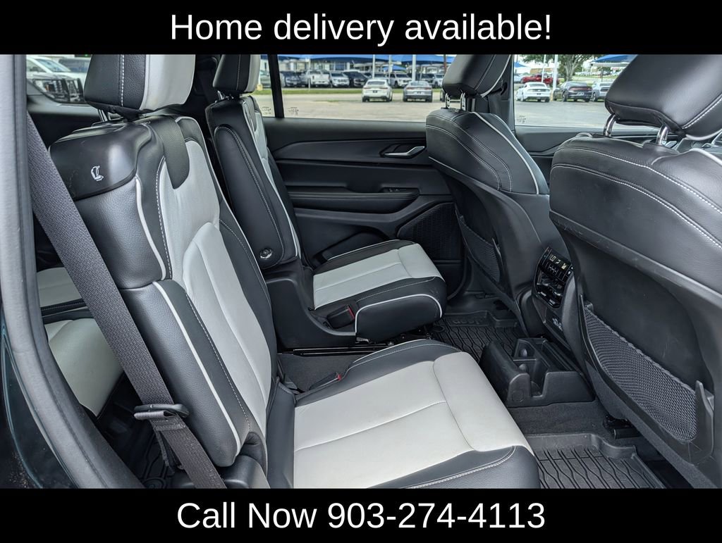 Used 2024 Jeep Grand Cherokee L Laredo RWD image 34