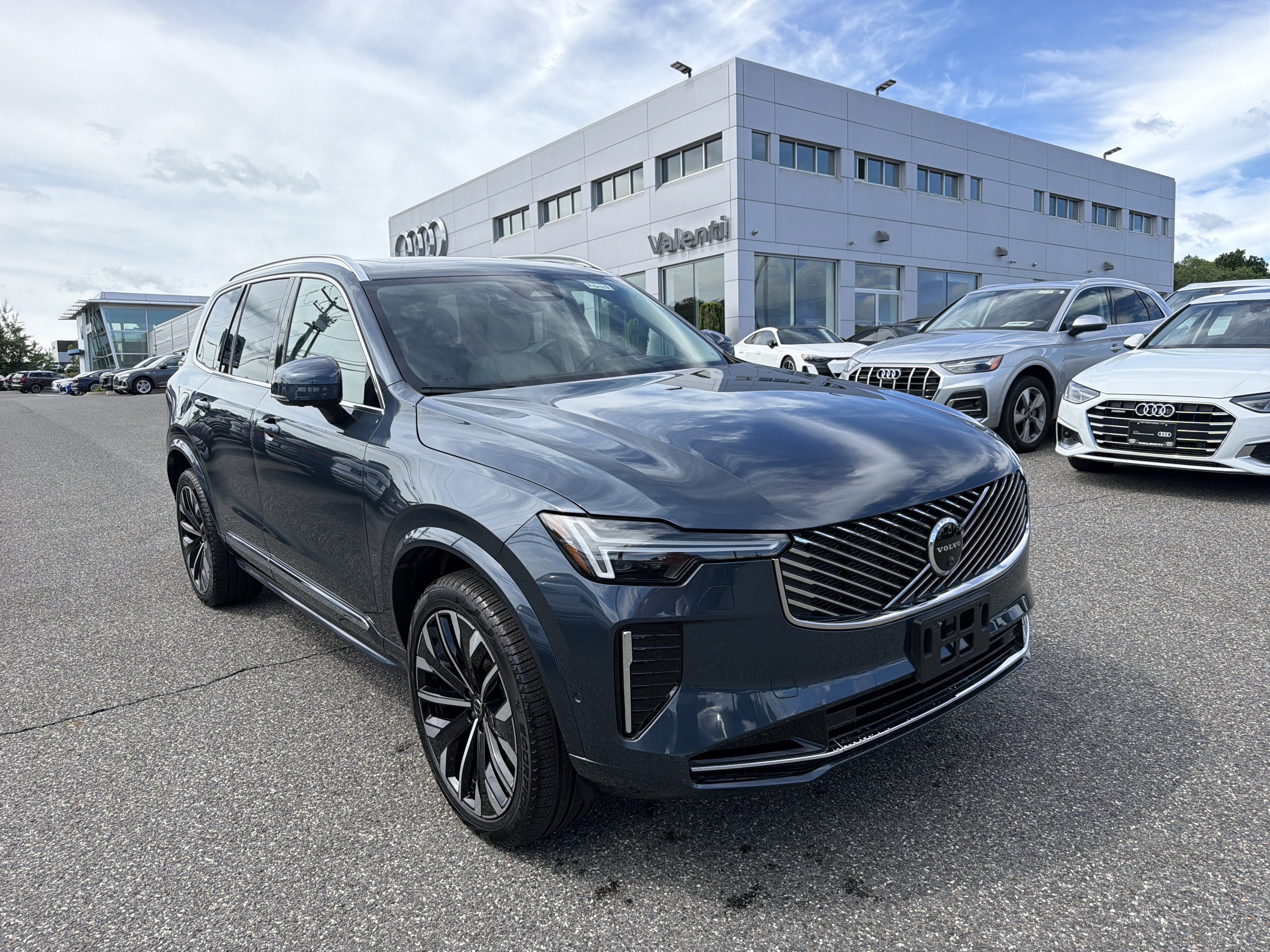 Certified 2026 Volvo XC90 B6 Ultra AWD/4WD image 1