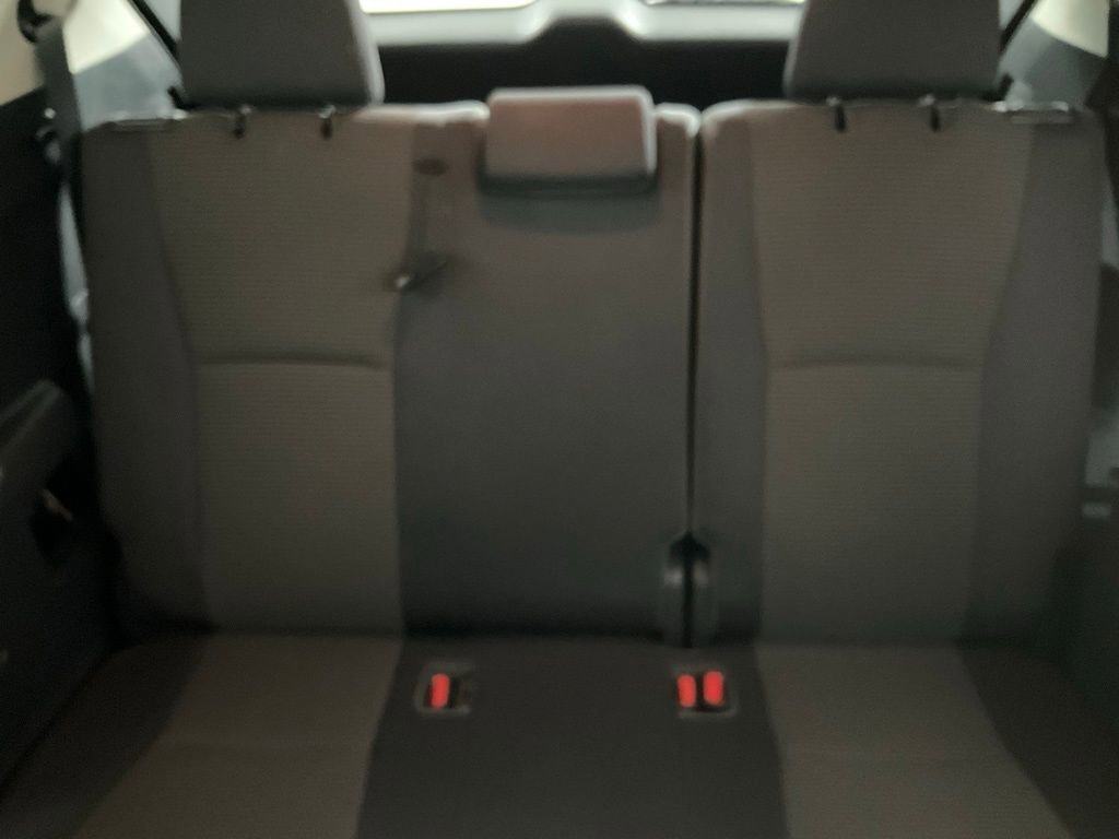 Used 2021 Toyota Highlander LE image 11