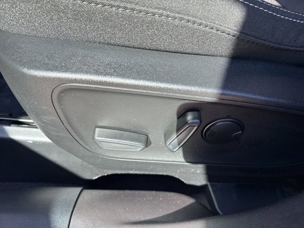 Used 2023 Ford Escape Active AWD/4WD image 8