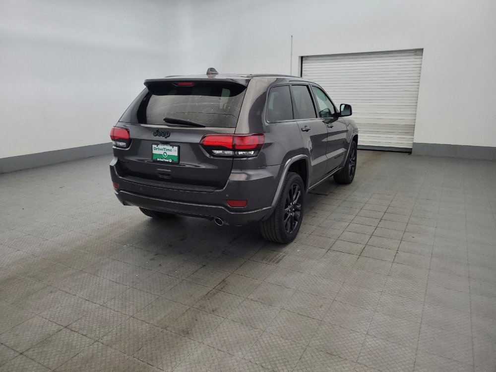 Used 2021 Jeep Grand Cherokee Laredo X AWD/4WD image 9