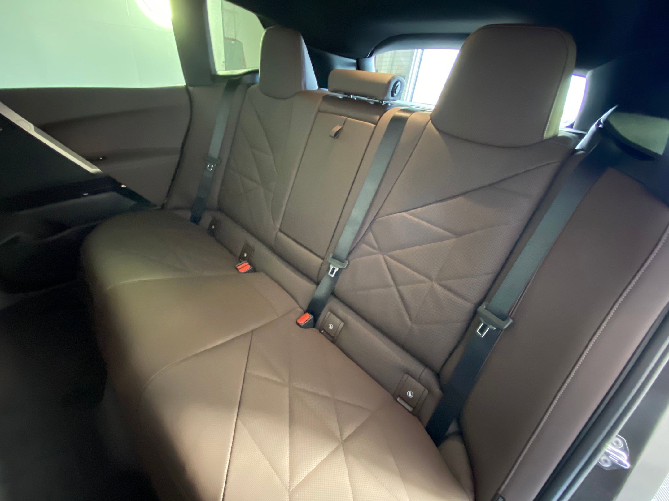 New 2026 BMW iX xDrive60 w/ Executive Package image 28