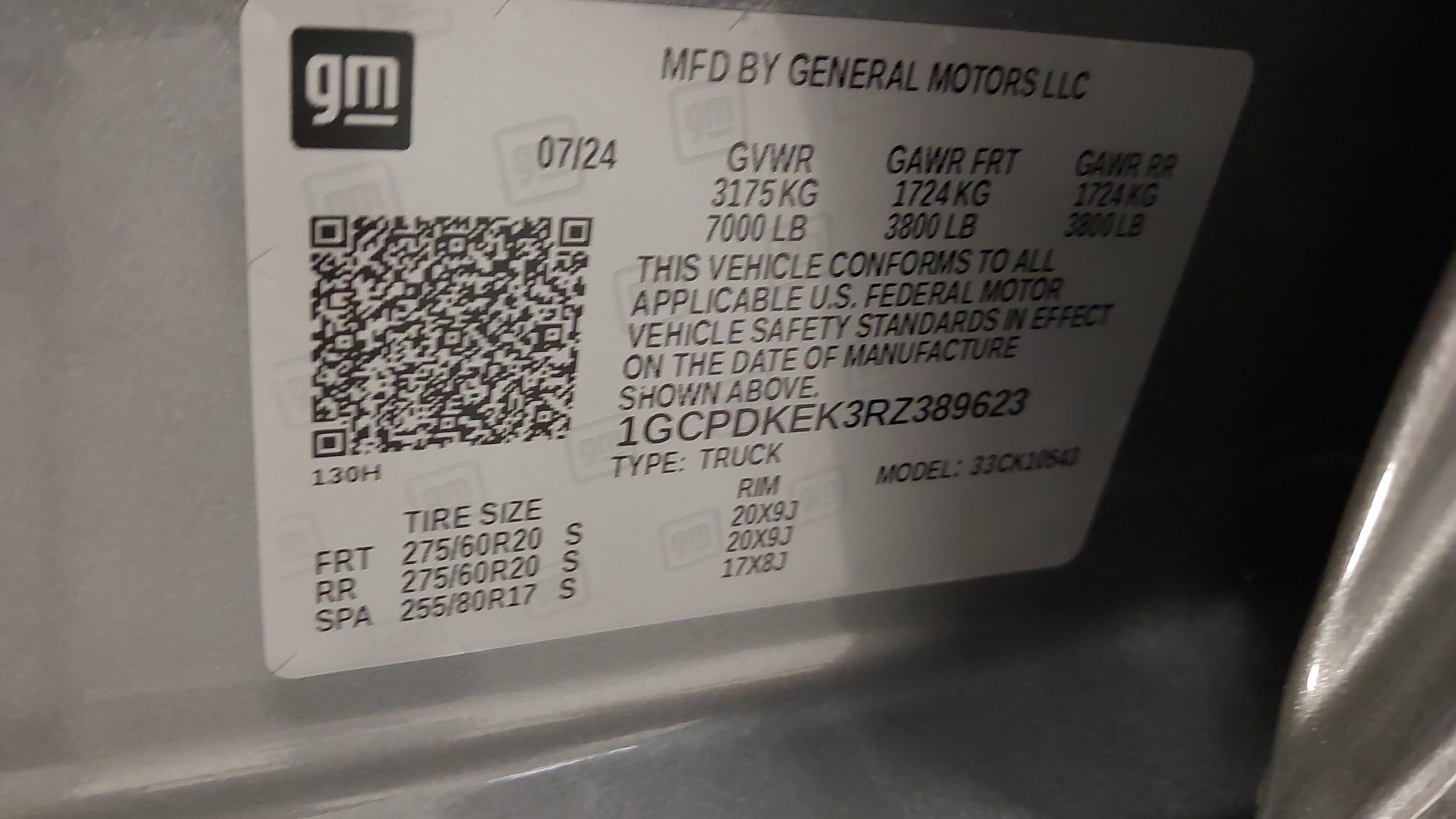Used 2024 Chevrolet Silverado 1500 LT AWD/4WD image 34