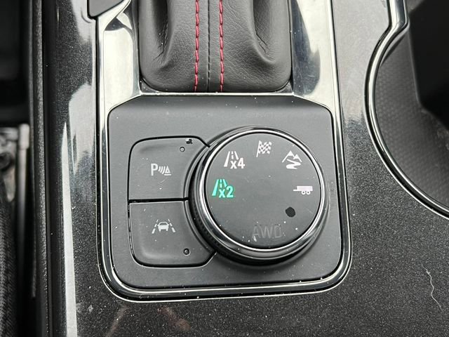 Certified 2023 Chevrolet Blazer RS w/ Driver Confidence II Package image 35