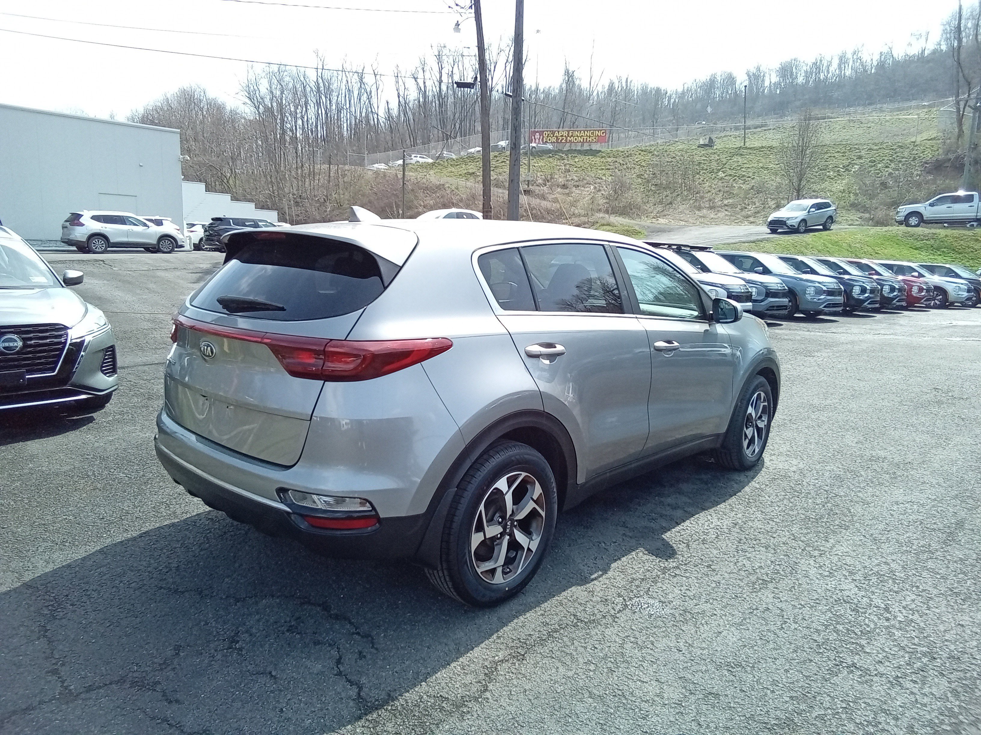 Used 2020 Kia Sportage LX image 4