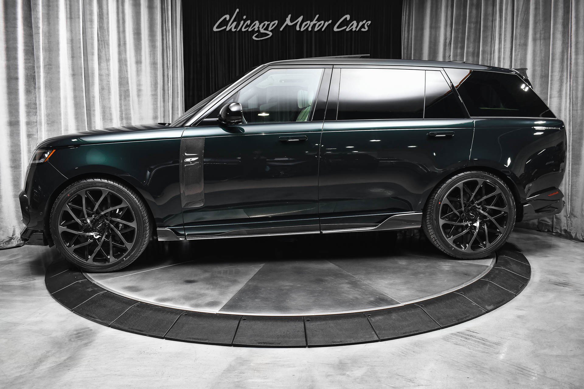 Used 2026 Land Rover Range Rover Long Wheelbase SE AWD/4WD image 1