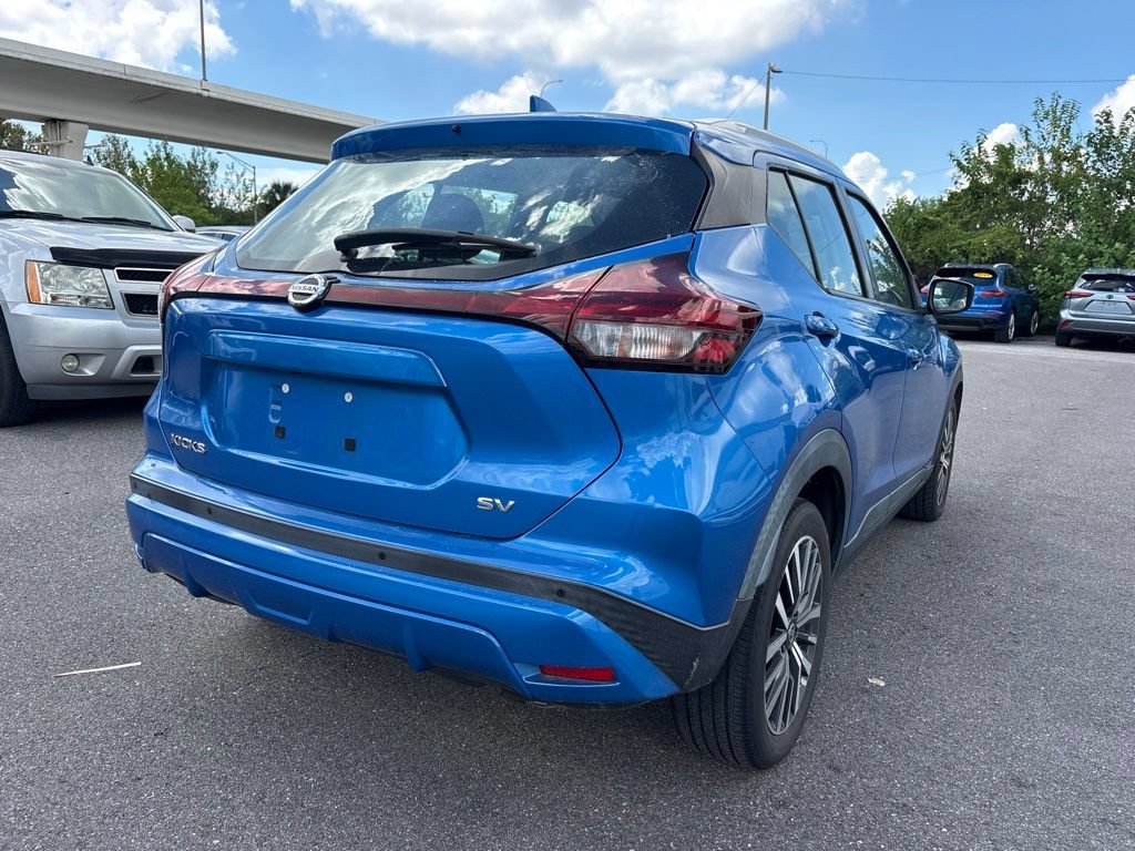 Used 2021 Nissan Kicks SV FWD image 3