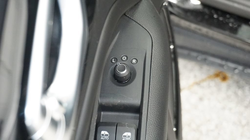 New 2026 Jeep Compass Latitude AWD/4WD image 33