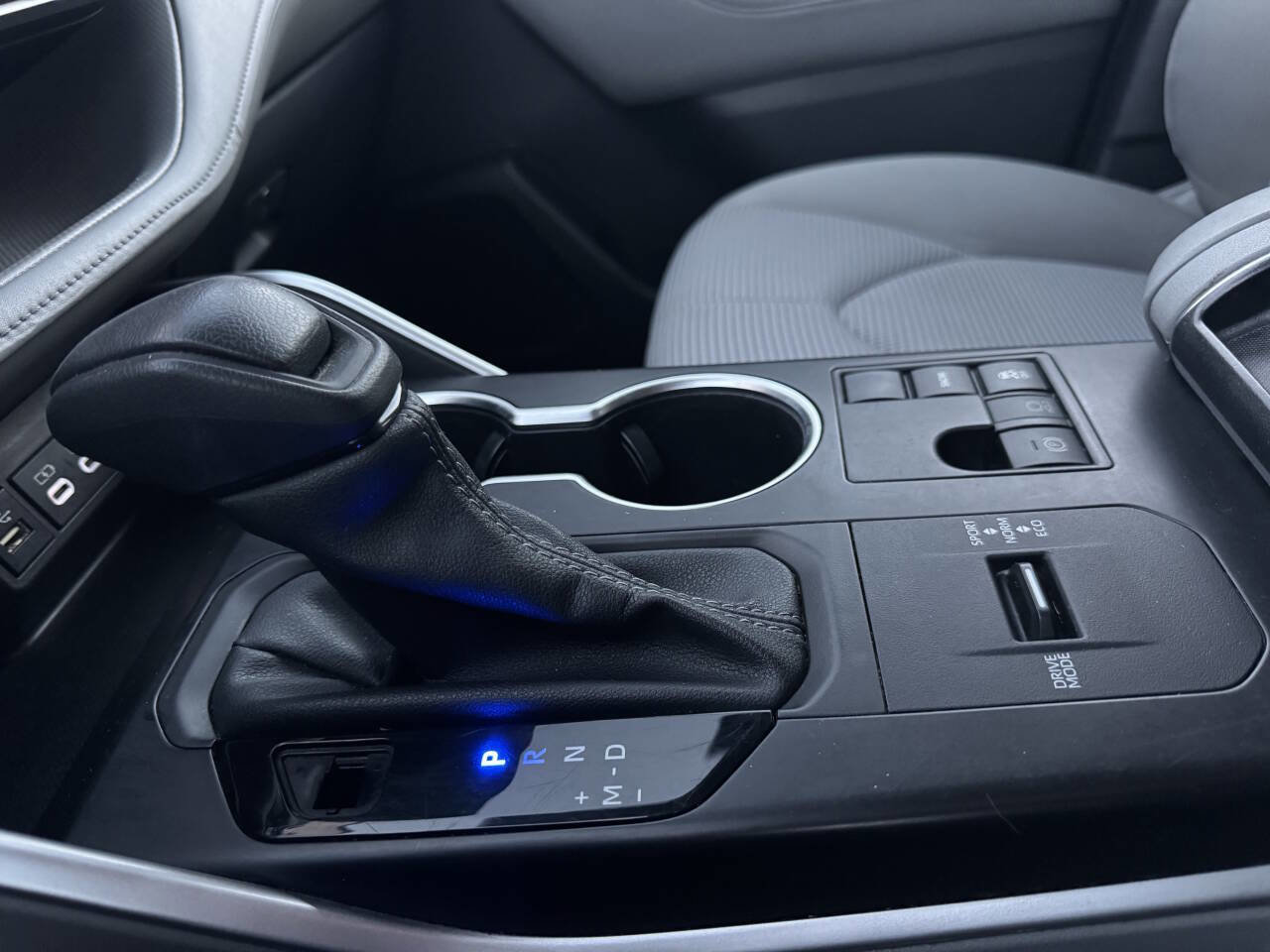 Used 2023 Toyota Highlander L image 43