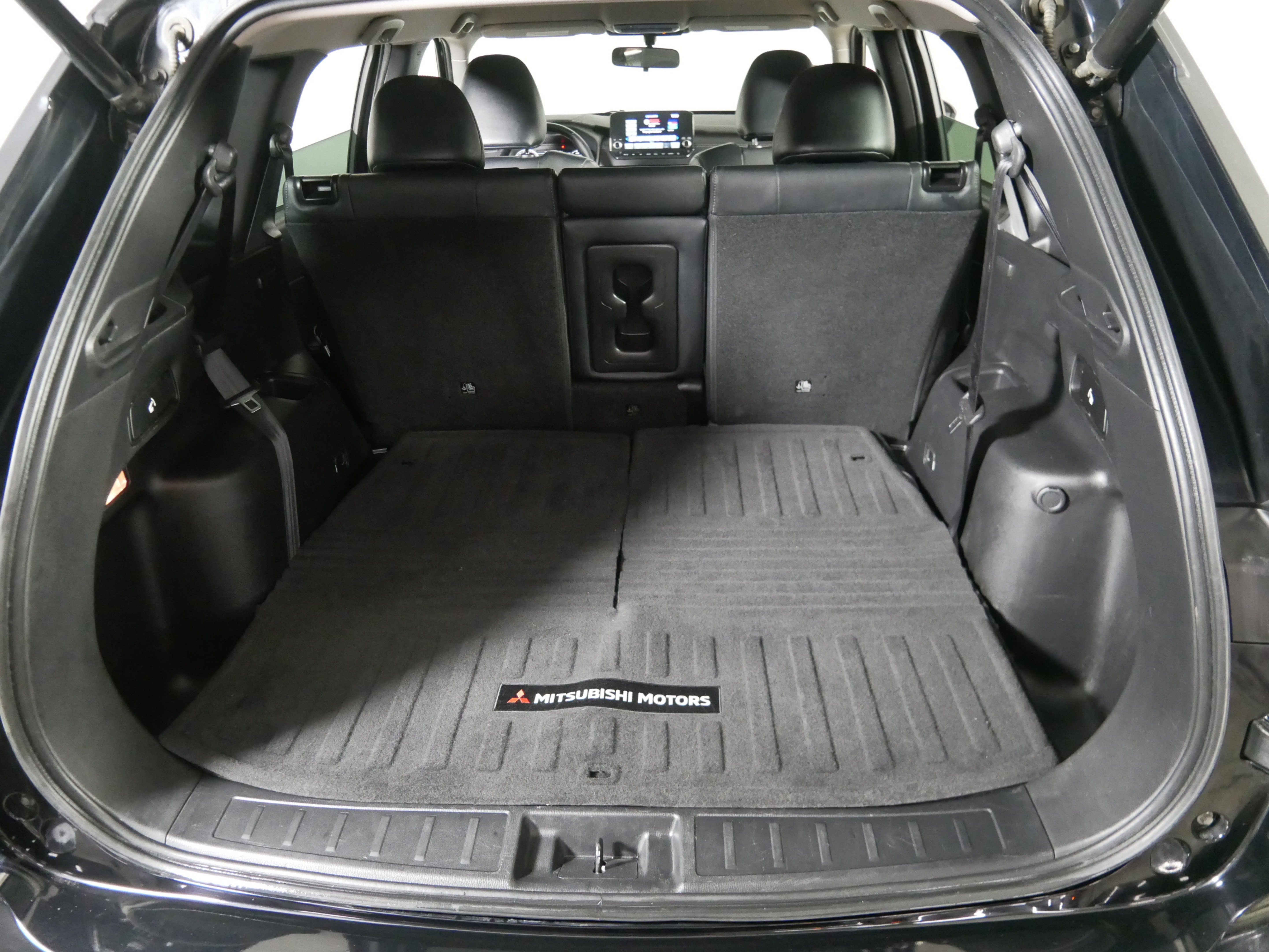 Used 2022 Mitsubishi Outlander SE image 18