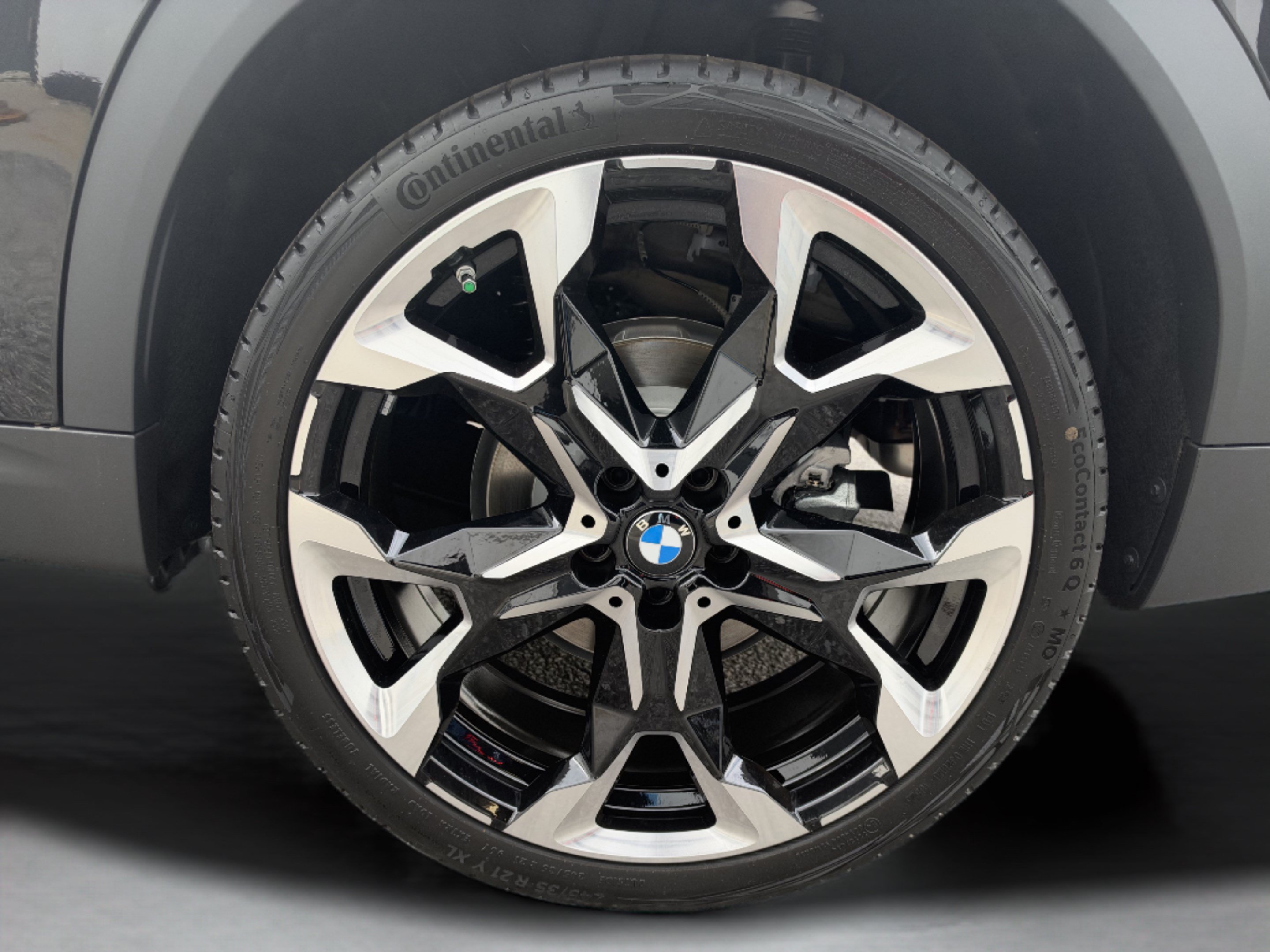New 2026 BMW X2 xDrive28i w/ Convenience Package AWD/4WD image 32