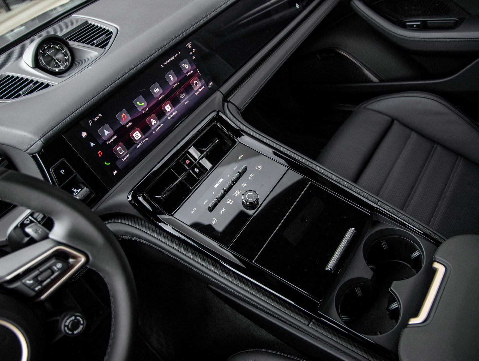 Certified 2026 Porsche Panamera GTS AWD/4WD image 31