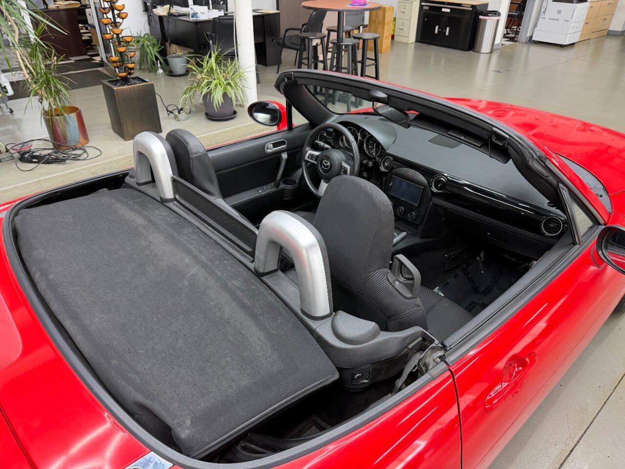 Used 2007 MAZDA MX-5 Miata Touring RWD image 9