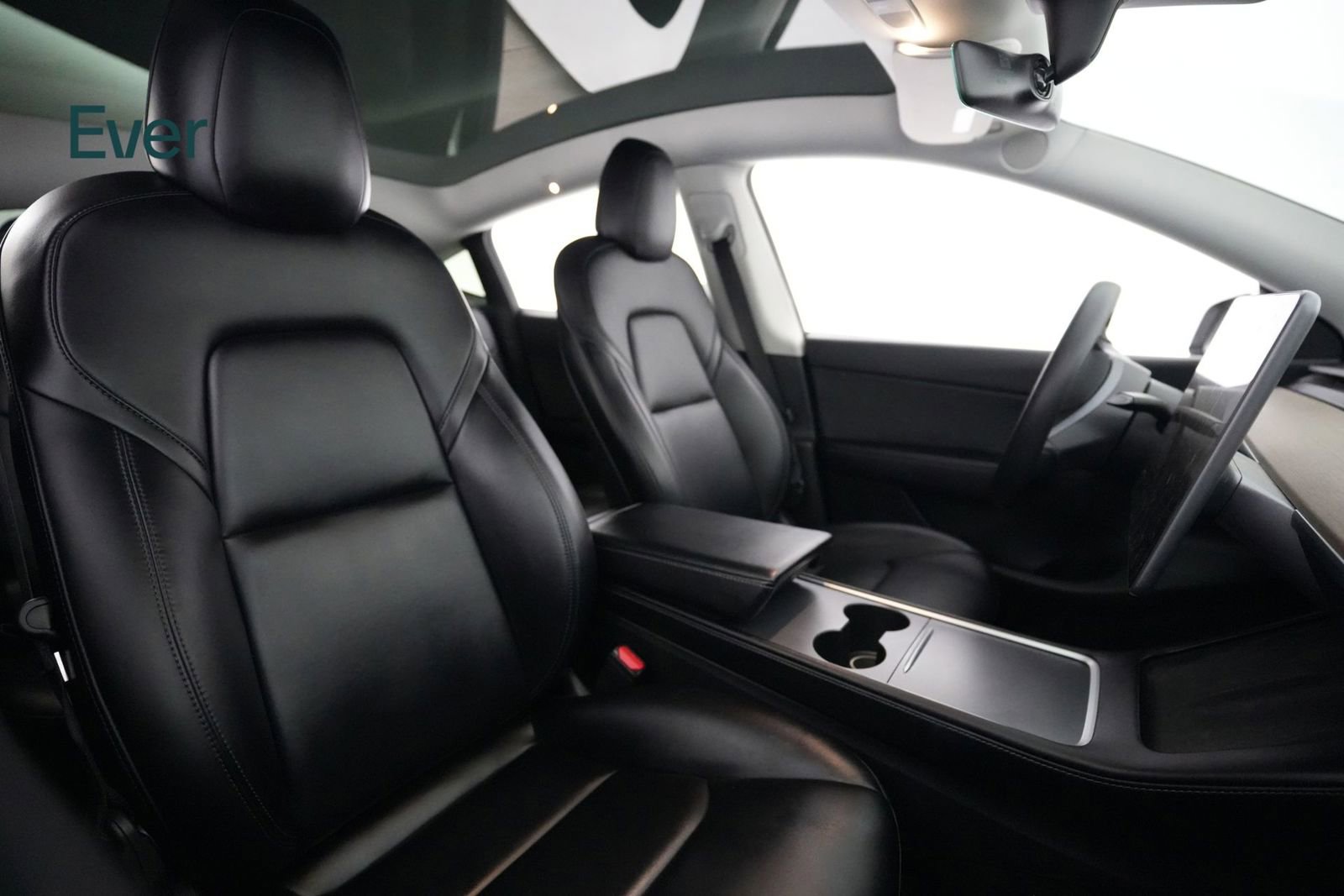 Used 2022 Tesla Model Y Performance image 23