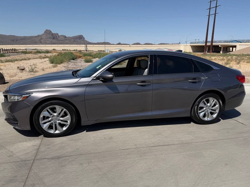 Used 2018 Honda Accord LX image 4