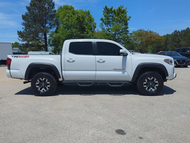 Used 2019 Toyota Tacoma TRD Off-Road w/ Technology Package AWD/4WD image 3