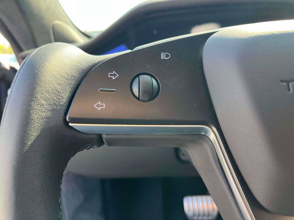 Used 2021 Tesla Model S Plaid AWD/4WD image 16