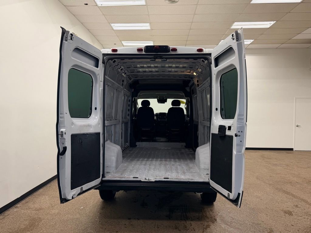 Used 2023 RAM ProMaster 2500 image 5