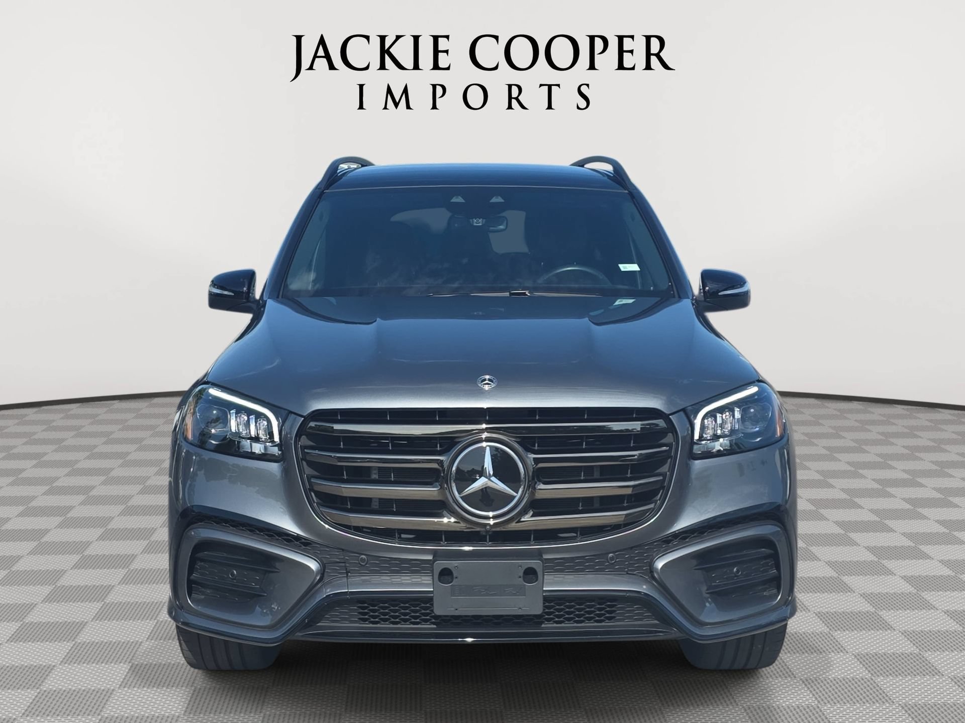 Used 2025 Mercedes-Benz GLS 580 4MATIC image 2