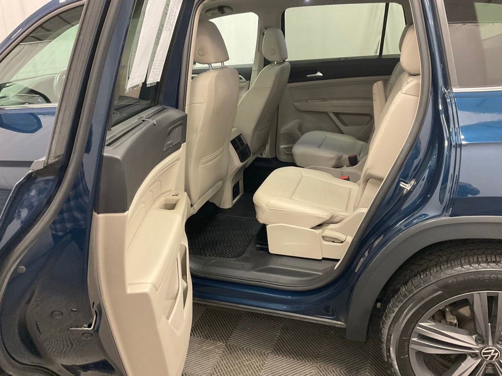 Used 2021 Volkswagen Atlas SE image 23
