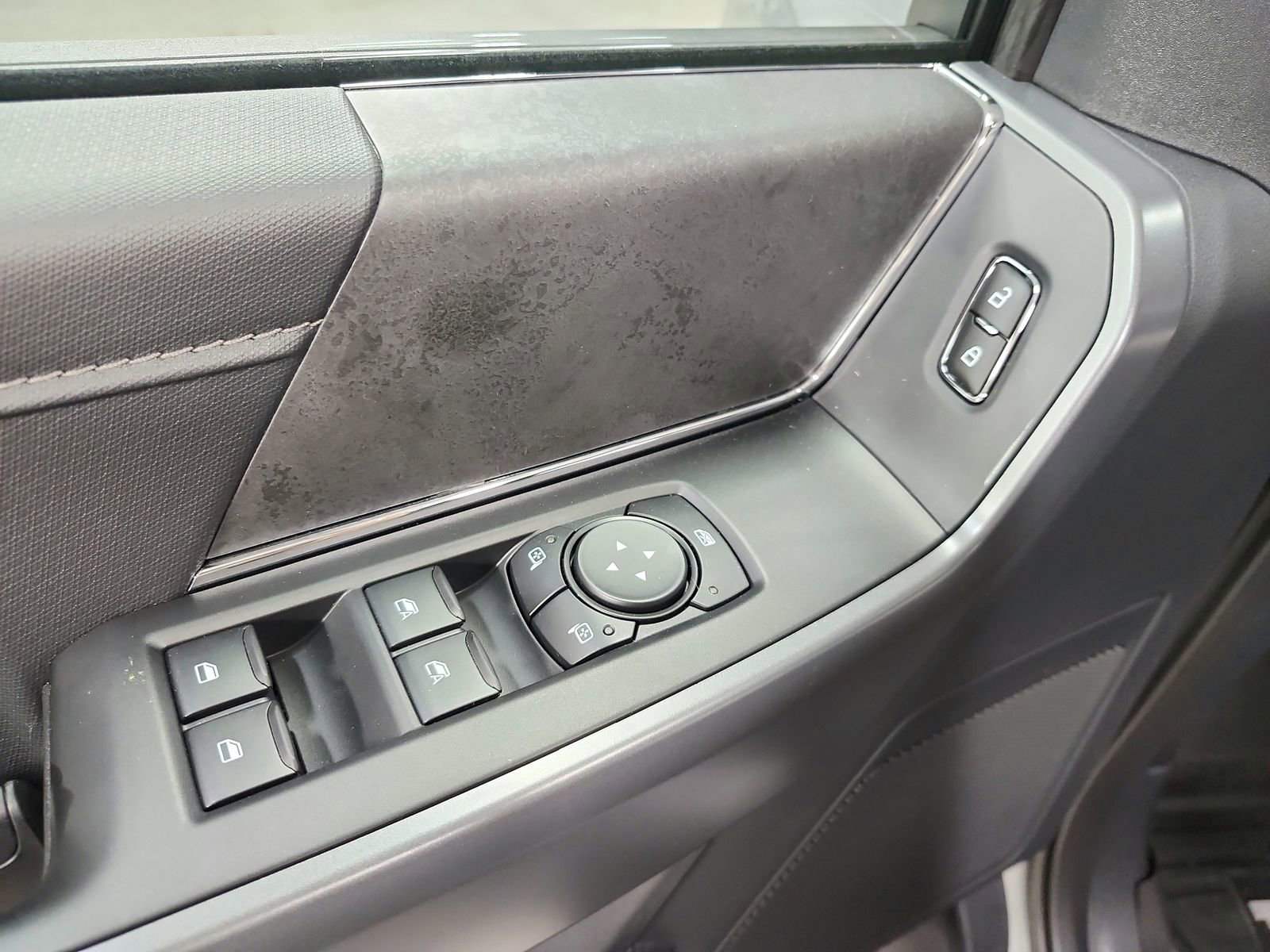 New 2026 Ford F150 XLT w/ Equipment Group 302A MID image 35