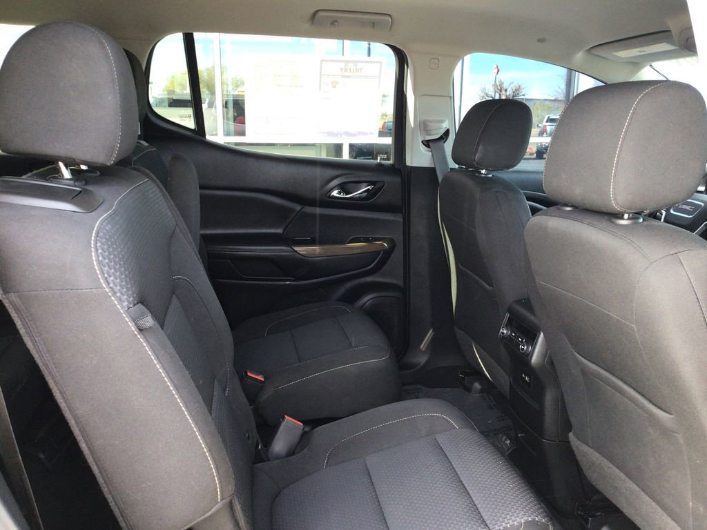 Used 2021 GMC Acadia SLE image 7