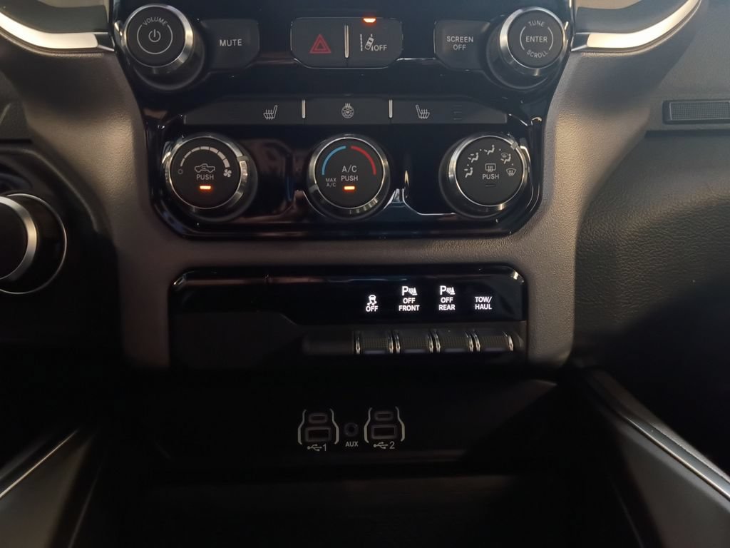 New 2026 RAM 1500 Lone Star AWD/4WD image 4