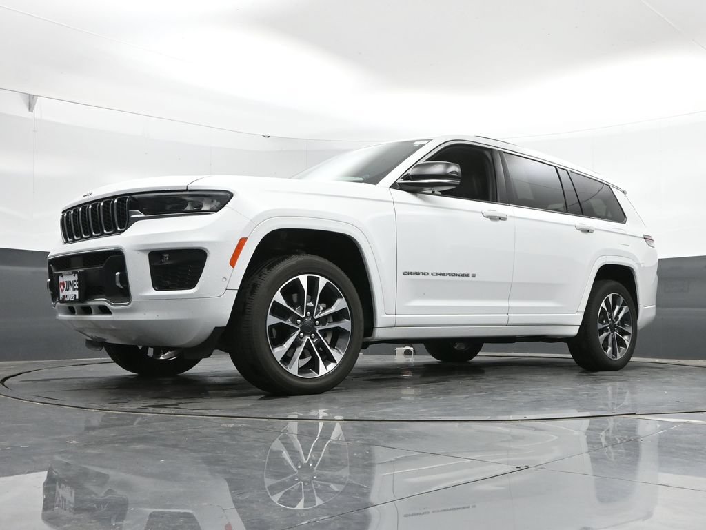 Used 2024 Jeep Grand Cherokee L Overland w/ Trailer Tow Package AWD/4WD image 48