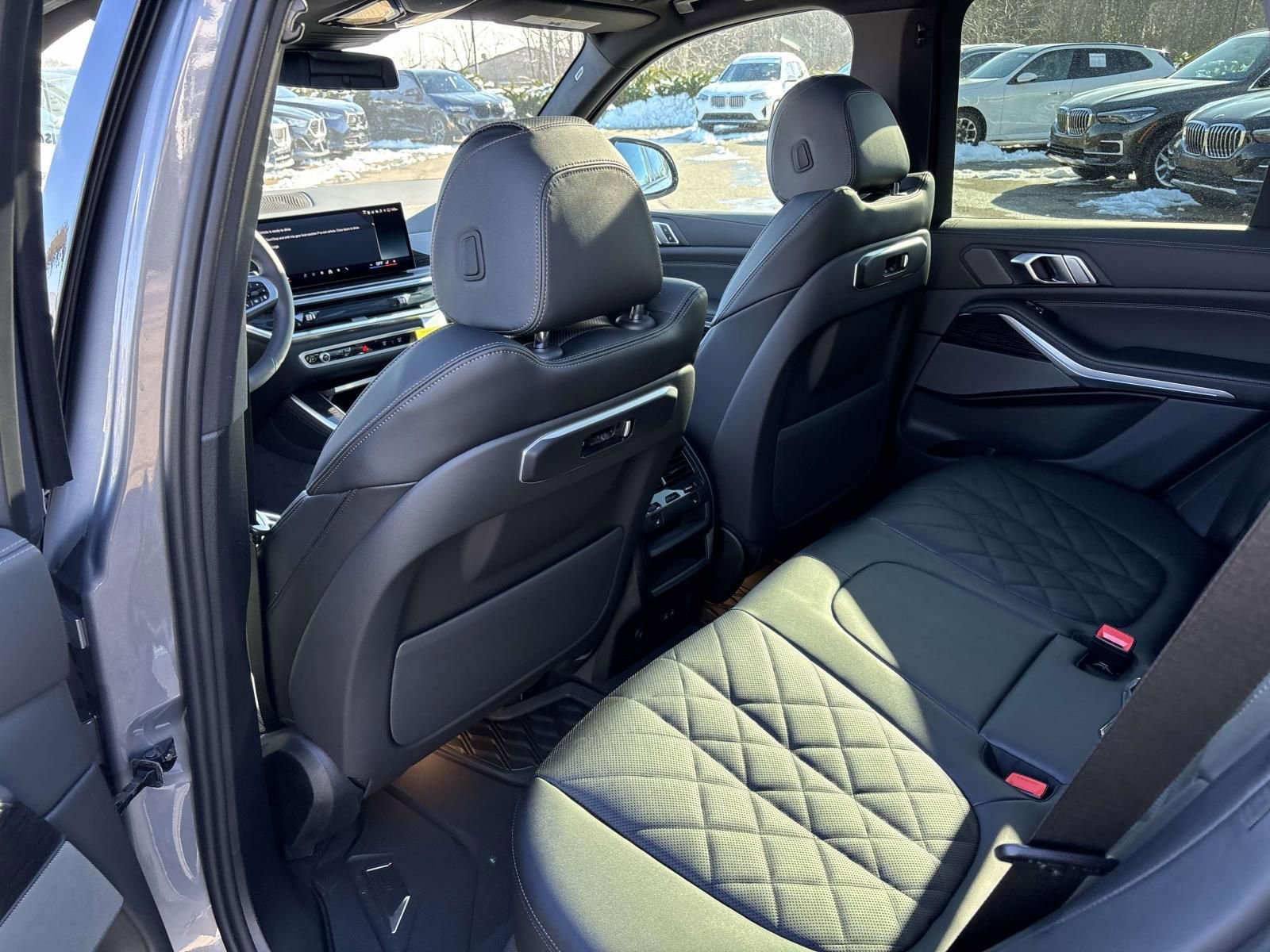 New 2026 BMW X5 xDrive50e w/ M Sport Package image 28
