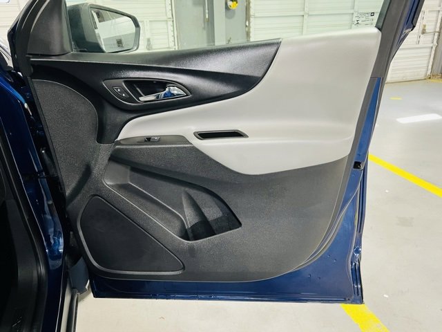 Used 2022 Chevrolet Equinox LS image 30