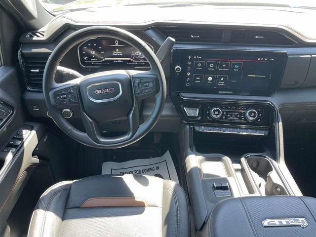 Used 2025 GMC Sierra 2500 AT4 w/ AT4 Premium Plus Package AWD/4WD image 9