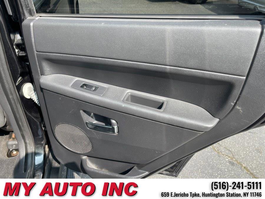 Used 2009 Jeep Grand Cherokee Laredo image 31