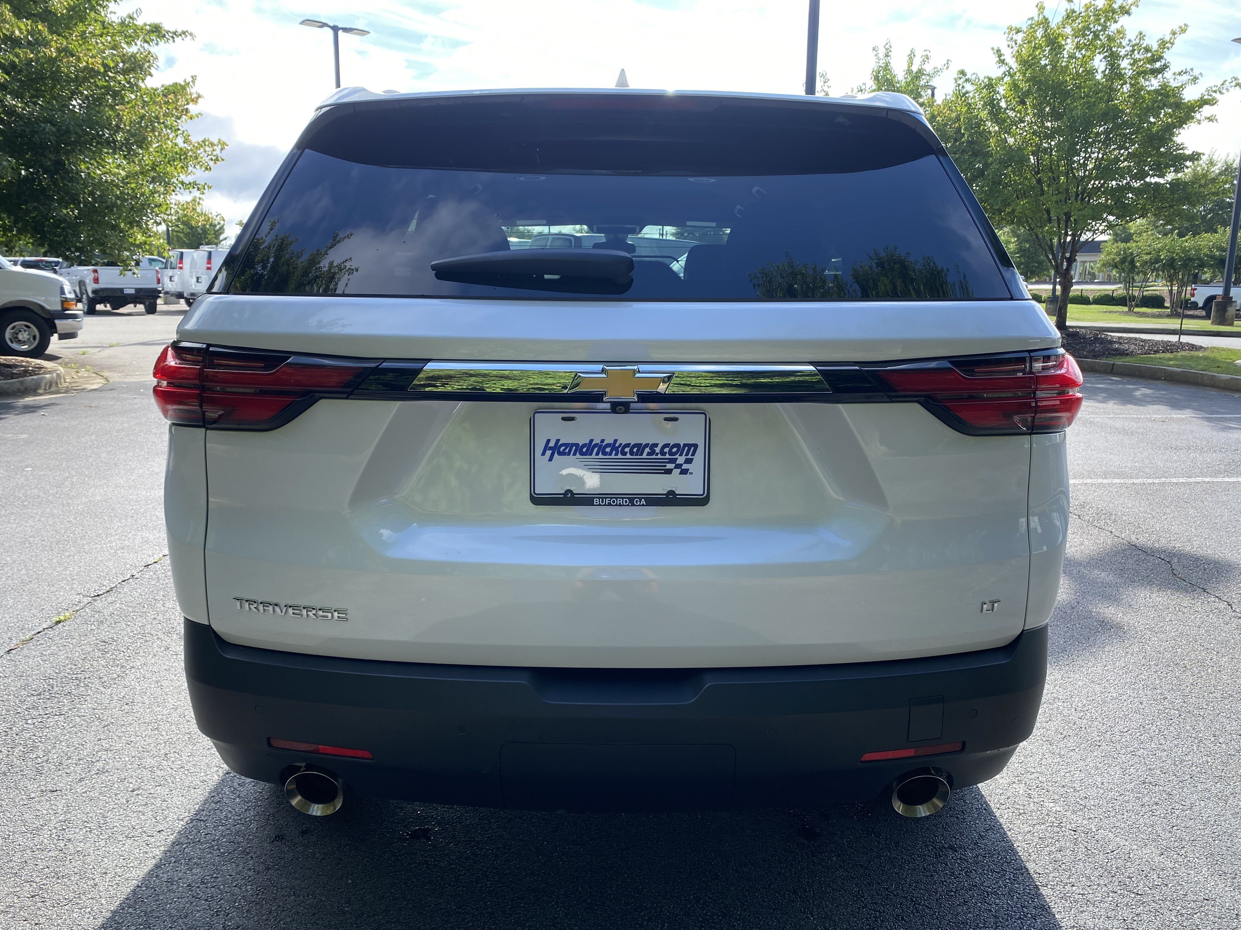 Used 2023 Chevrolet Traverse LT FWD image 8