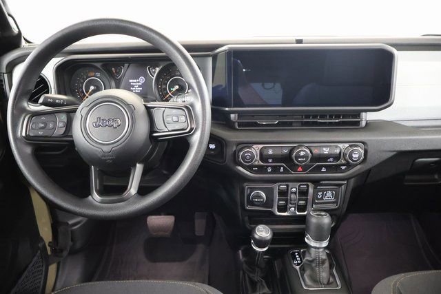 Used 2025 Jeep Wrangler Sport image 10