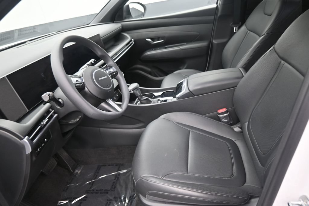 Used 2025 Hyundai Santa Cruz SEL FWD image 12