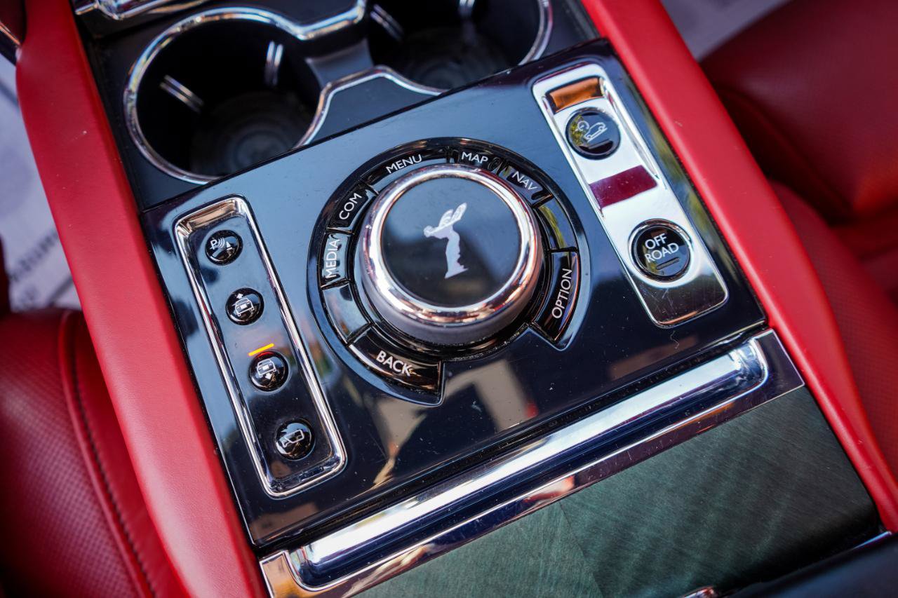 Used 2019 Rolls-Royce Cullinan AWD/4WD image 14