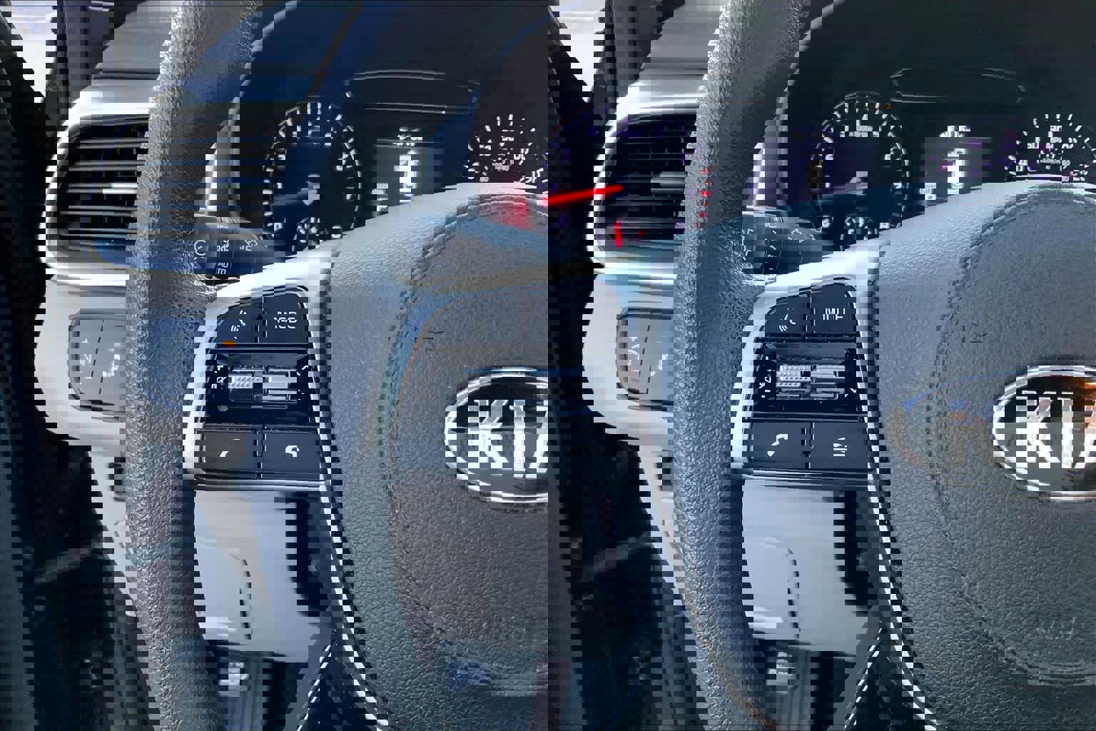 Used 2019 Kia Sorento LX image 23