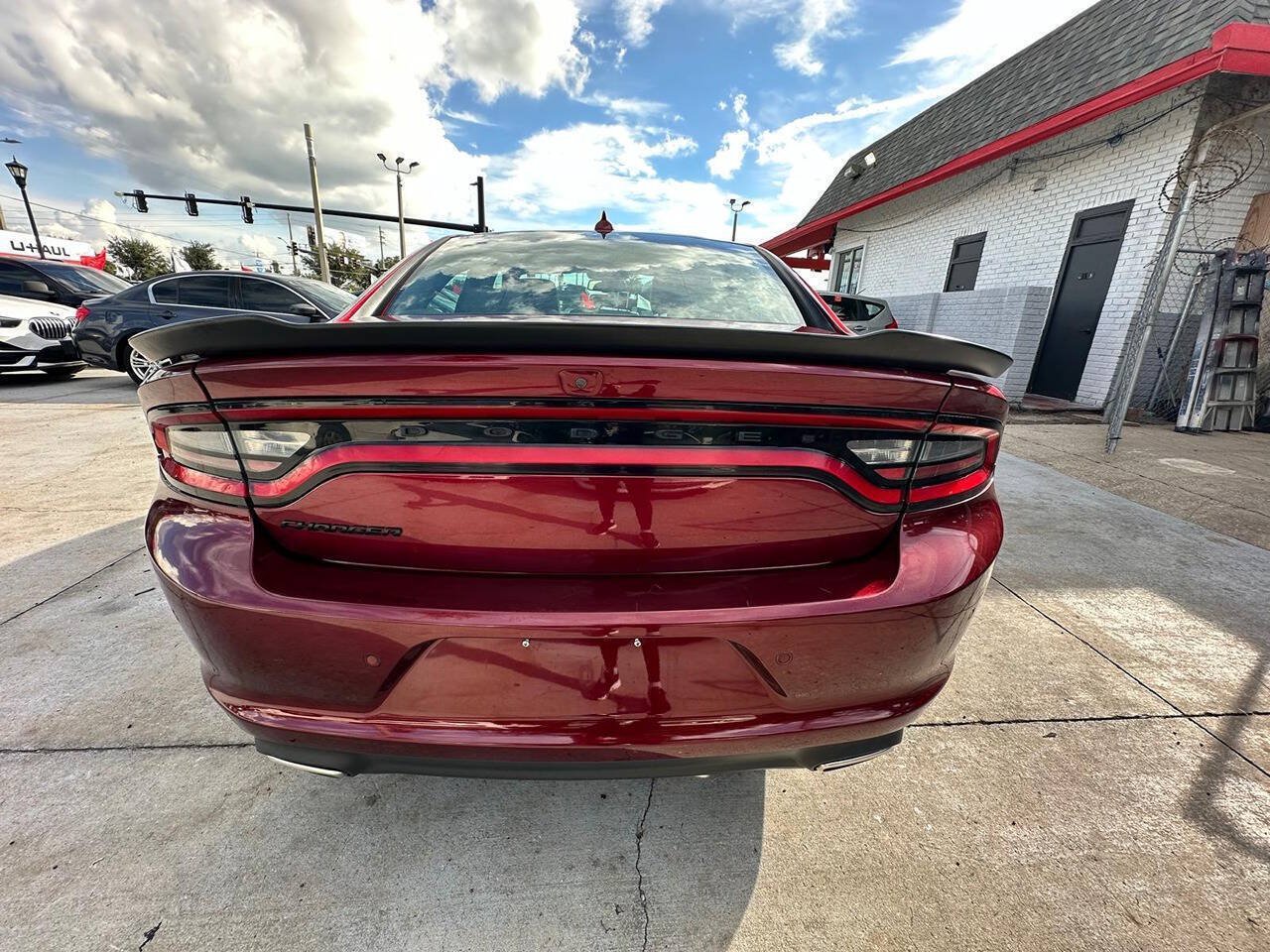 Used 2022 Dodge Charger SXT w/ Plus Group RWD image 5