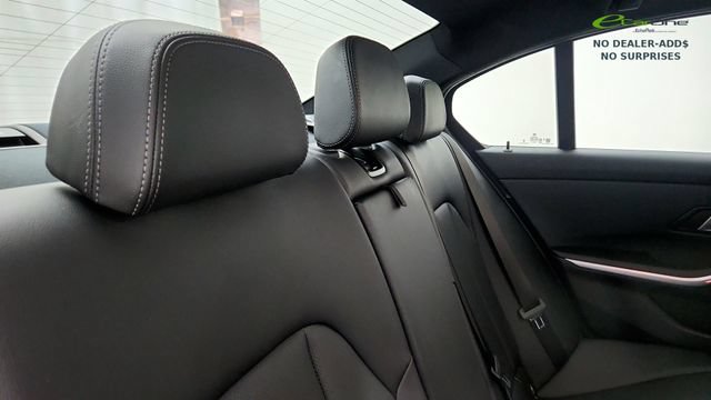Used 2025 BMW 330i xDrive Sedan AWD/4WD image 26