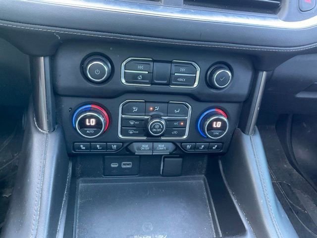 Used 2021 Chevrolet Suburban High Country AWD/4WD image 38