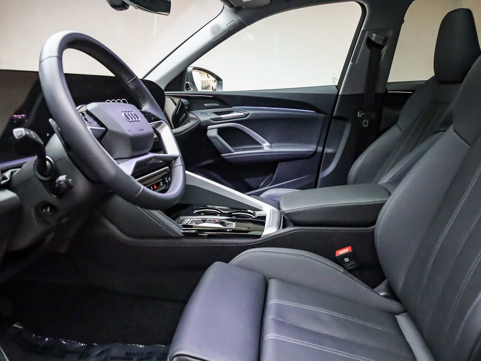 Certified 2025 Audi Q5 Premium w/ Premium Plus AWD/4WD image 19